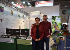 Uschi Eckner and Dennis Christman of Stelzner presenting their measuring systems.